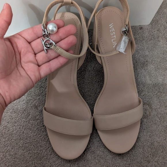 🆕️Westlink Nude Heels with Cute Charms Size 7 - Giftable! - Picture 10 of 14